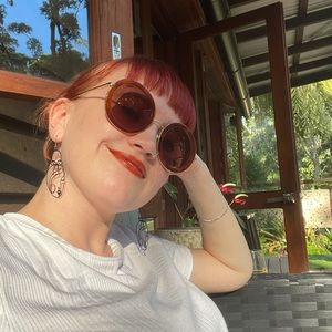 Meet your Posher, Annie